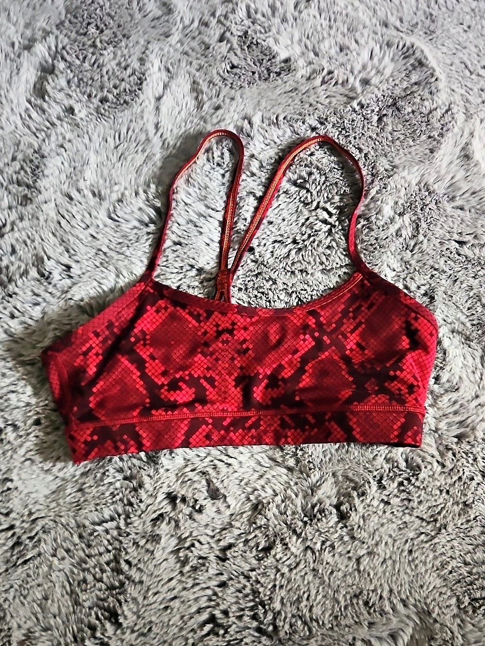 lululemon athletica Free to Be Bra Wild Red Geometric Sports Bra SMALL/Medium